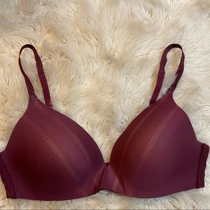 Victoria’s Secret Body by Victoria Ipex Bra, size 36C